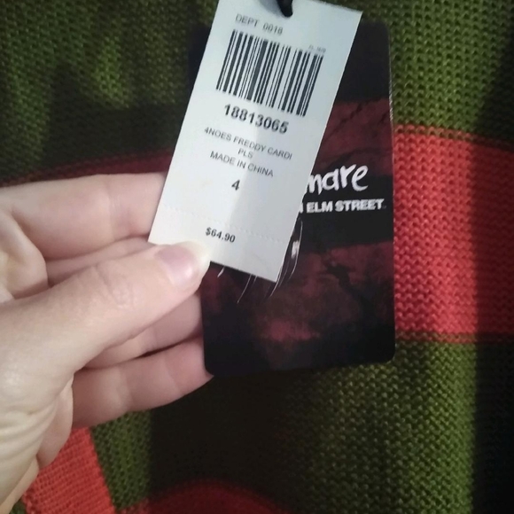 Nightmare on Elm Street Cardigan - Picture 5 of 7